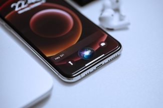 Apple a prezentat iOS 27 şi noul Siri