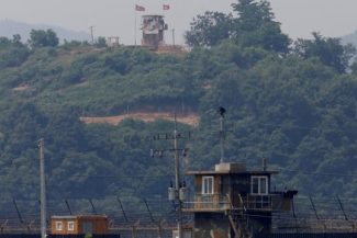 Un militar nord-coreean, arestat după ce a trecut frontiera în Coreea de Sud, anunţă Statul Major Interarme sud-coreean