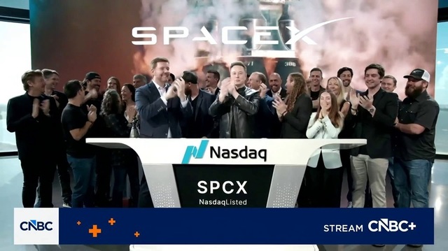 Câştiguri istorice pentru investitorii care au pariat devreme pe SpaceX, după listarea companiei