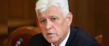 Bulgaria anunţă că nu va mai furniza arme Ucrainei: „Au nevoie de oameni, nu de arme”, declară noul ministru al apărării