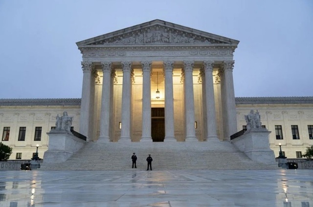 Curtea Supremă a SUA împiedică de urgenţă o execuţie prin inhalare de azot în Alabama