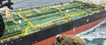 Petrolierul Tagor provenind din Rusia, imobilizat de Franţa, urmează să sosească marţi în Golful Douarnenez