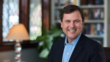 Un congresman dispărut de câteva luni din spaţiul public a câştigat alegerile primare după ce a primit sprijinul lui Trump