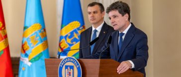POLITICO: Negocierile pentru formarea guvernului în România se împotmolesc pe măsură ce termenul constituţional se apropie de final. Puţin probabil ca Nicuşor Dan să dorească alegeri anticipate