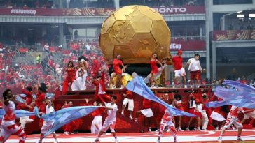 Cupa Mondială: Alanis Morissette şi Michael Bublé au deschis spectacolul fotbalistic din Canada