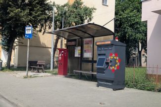Primăria Alba Iulia, executată silit pentru o restanţă de peste 13 milioane de lei către firma care asigură transportul public în municipiu. Executorul judecătoresc a iniţiat proceduri pentru blocarea conturilor instituţiei