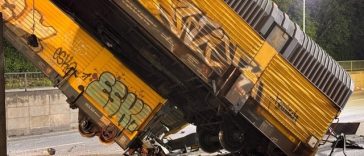 O persoană a murit după ciocnirea a două trenuri de marfă în München