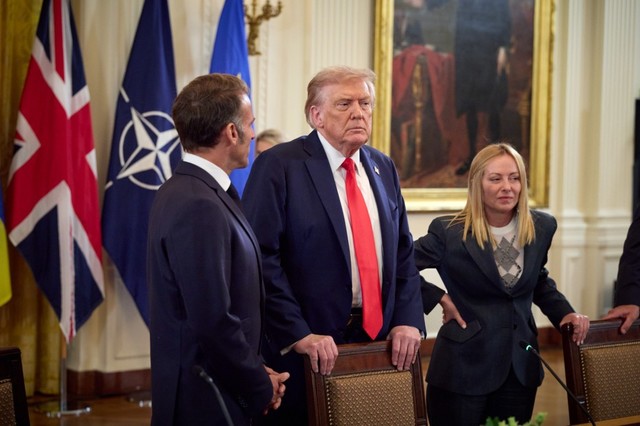 Trump, în drum spre summitul G7 de la Evian. Având acordul cu Iranul pe fundal, Ucraina şi dezechilibrele economice sunt pe agenda discuţiilor