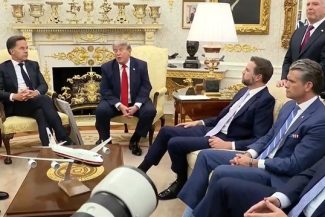 Trump pune la îndoială, într-o întâlnire cu Rutte, responsabilitatea americană în bombardarea şcolii din Minab, soldată cu moartea a 120 de copii. ”Poate că nu era racheta noastră”