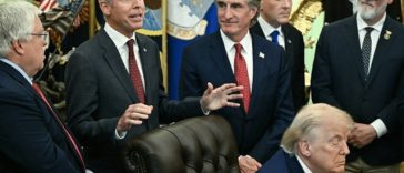 Donald Trump anunţă că vrea să construiască o ”Promenadă Trump” de la Lincoln Memorial la fluviul Potomac
