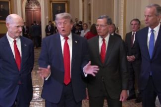Trump şi senatorul republican Bill Cassidy au avut o ceartă aprinsă pe tema războiului cu Iranul