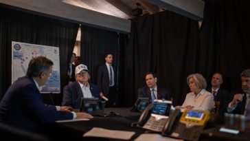 Trump afirmă că a discutat direct cu oficiali iranieni, care i-au cerut să oprească bombardamentele, dar presa de la Teheran dezminte