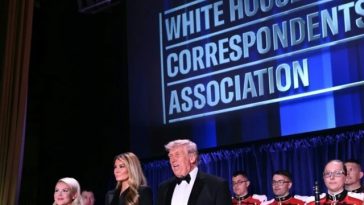 Trump anunţă că va asista la gala presei, la Washington, reprogramată la 24 iulie