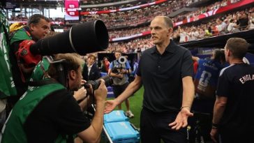 Cupa Mondială: Selecţionerul Angliei, Thomas Tuchel, cere FIFA să mute fotografii care îi obstrucţionează vederea în timpul intonării imnului naţional