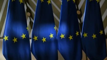 UE vrea să reînnoiască a cincea oară statutul refugiaţilor ucraineni, dar să li-l refuze bărbaţilor care pot lupta
