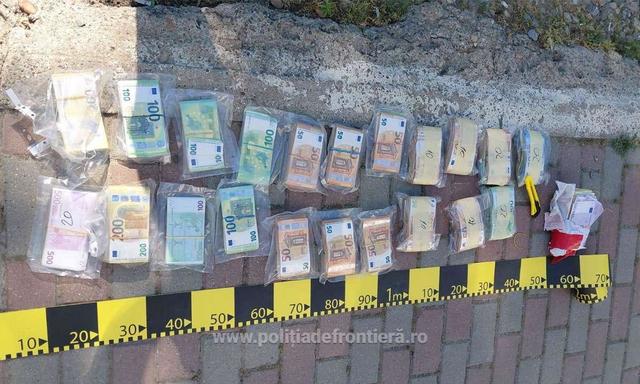 Poliţia de Frontieră – Peste 343.000 de euro, descoperiţi ascunşi într-un microbuz condus de un cetăţean ucrainean urmărit internaţional