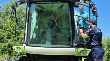 Operaţiunea JUPITER – Patru utilaje agricole de peste un milion de lei, indisponibilizate de poliţiştii din Botoşani / Acestea au fost achiziţionate prin contracte de leasing pe care un bărbat nu le-a achitat conform condiţiilor prevăzute de finanţator