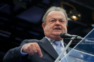 ADRIAN VEŞTEA, DESEMNAT PREMIER – Vasile Blaga spune că nu e nicio scindare în PNL şi cere Congres, cât mai repede cu putinţă: Oricine nu se supune deciziilor partidului, într-un fel sau altul, trădează Partidul Naţional Liberal