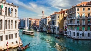 Italia: Noul primar al Veneţiei vrea să mărească taxa de intrare în oraş „la 30 sau chiar 50 de euro în anumite zile” în perioadele turistice de vârf