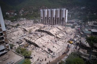 Un cutremur de suprafaţă de magnitudinea 4,6 zguduie din nou Caracasul şi statul La Guaira, la cinci zile de la dublul seism, soldat cu aproape 1.500 de morţi. Aproximativ 774 de imobile au fost afectate, dintre care 189 s-au surpat