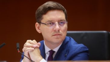 Victor Negrescu: Pentru dreapta, politica înseamnă să te lauzi cu reformele pe care nu le faci niciodată/ Ilie Bolojan nu are calităţile pentru a deţine şi exercita corect, democratic, puterea