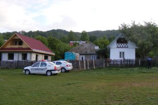 Dolj: Un bărbat de 60 de ani s-a împuşcat cu armă de vânătoare pe care o deţinea legal