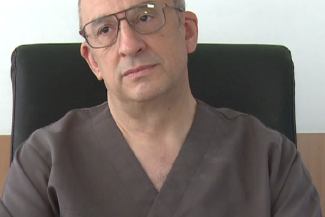 În România se montează anual în jur de 700 de defibrilatoare cardiace interne, jumătate faţă de alte state europene/ Dragoş Vinereanu: Medicii care îl implantează îşi dau o bucăţică din viaţa lor, fiindcă stau în stres şi în radiaţii ionizante