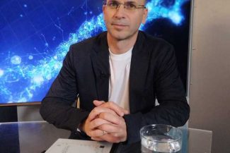 Psihologul Viorel Roman (ALIAT): Nu mediul contează, ci felul în care oamenii folosesc alcoolul ca să gestioneze alte probleme/ Cu cât adicţia este mai puternică, cu atât trauma este mai puternică