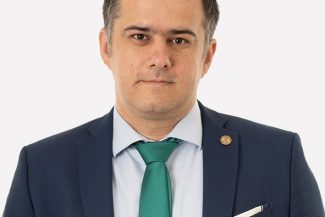 ADRIAN VEŞTEA, DESEMNAT PREMIER – Lucian Viziteu (USR): Preşedintele României a făcut un apel la dialog şi la găsirea unei soluţii politice stabile. Cred că este momentul să ascultăm cu atenţie ce se propune şi abia apoi să tragem concluzii
