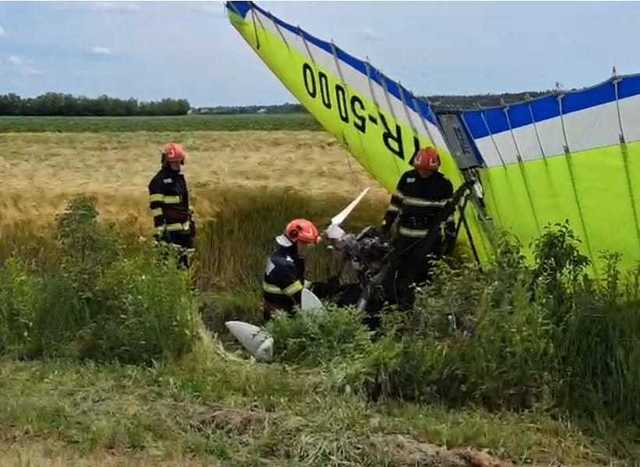 Un planor a aterizat forţat în judeţul Argeş / Mai multe echipaje, direcţionate la faţa locului – FOTO