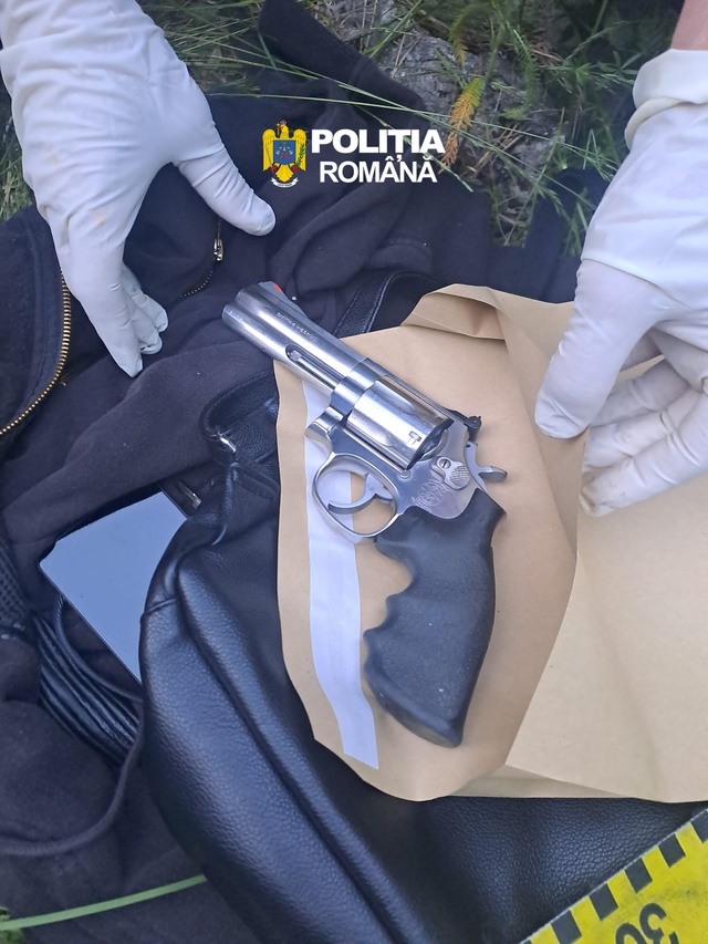 Hunedoara: Bărbatul care a tras asupra fostei iubite şi a familiei acesteia, reţinut  pentru 24 de ore – FOTO. VIDEO