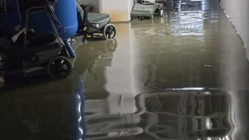 Pagube însemnate la Spitalul Judeţean Focşani, din cauza inundaţiilor – Au fost afectate subsolul, blocul alimentar, spălătoria, dar şi săli din blocul operator şi Urgenţă / Se cere intervenţia Ministerului Sănătăţii pentru alocarea de fonduri – FOTO