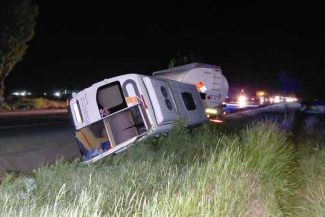 Accident grav în Neamţ, provocat de un tânăr de 18 ani aflat la volanul unei autoutilitare – 8 persoane au fost rănite – FOTO