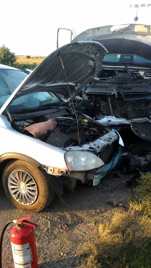 Argeş – Accident pe A1, între un microbuz şi un autoturism. Cinci persoane au fost rănite – FOTO