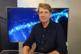 Medicul Robert Apostolescu: Lucrurile evoluează galopant în ortopedie/ Când am început Rezidenţiatul, dacă ne referim la protezarea şoldului şi a genunchiului, erau nişte operaţii cam greu de efectuat