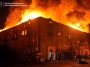 Un mort şi şapte răniţi în Ucraina, într-un atac cu dronă în oraşul Zaporojie. Incendiu într-un bloc de trei etaje. Imobile, vehicule şi infrastructuri civile, avariate