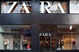 Inditex a surprins piaţa cu vânzări puternice la începutul verii, în ciuda scăderii încrederii consumatorilor