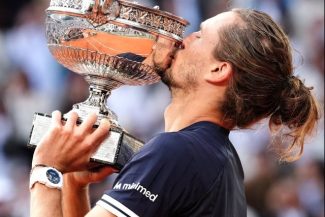 Zverev după ce a câştigat French Open: Am trăit cele mai frumoase momente din viaţa mea pe acest teren. Dar şi cel mai greu moment din viaţa mea