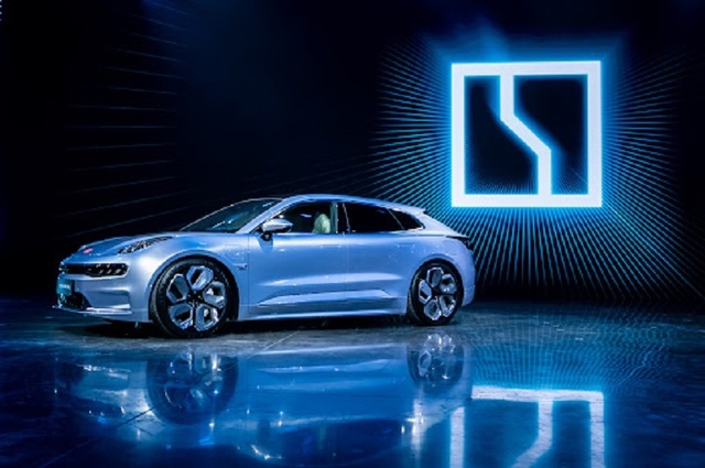 Vânzările auto din China au scăzut pentru a opta lună consecutiv, punând presiune pe Volkswagen