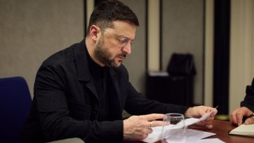 Zelenski anunţă că a aprobat o campanie de 40 de zile menită să „determine” Rusia să pună capăt războiului