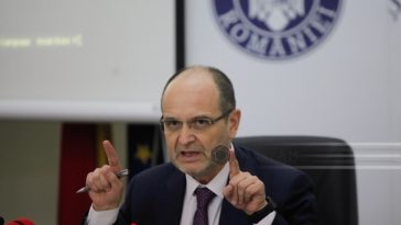Adrian Curaj: „Pierdem circa 25% din copiii după clasa a VIII-a, exact când trebuie să-i ajutăm să-şi găsească drumul”