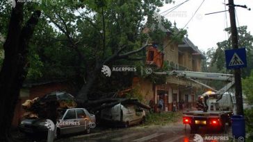 Furtună în Capitală/ Nou mesaj RO-ALERT; cod roșu până la ora 00:50