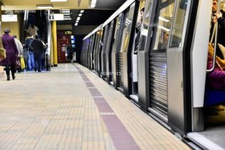 Stația de metrou Piața Victoriei 2 este închisă temporar ca urmare a infiltrațiilor provocate de precipitațiile abundente