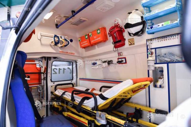 Sibiu: Șase persoane, dintre care patru copii, transportate la spital după accidentul de pe DN 1