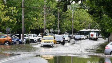 IGSU: Fenomene meteo extreme au provocat inundații și pagube majore în 20 de județe și în București