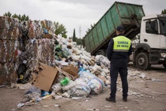 IPJ Galați: Amenzi de 100.000 de lei și 500 de tone de deșeuri confiscate în urma unor controale