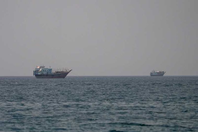O navă a eșuat în Strâmtoarea Ormuz pentru că nu a urmat ruta indicată de Iran (presa iraniană)