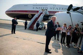 SUA250/Trump inaugurează noul Air Force One într-o deplasare pentru inaugurarea muzeului Theodore Roosevelt