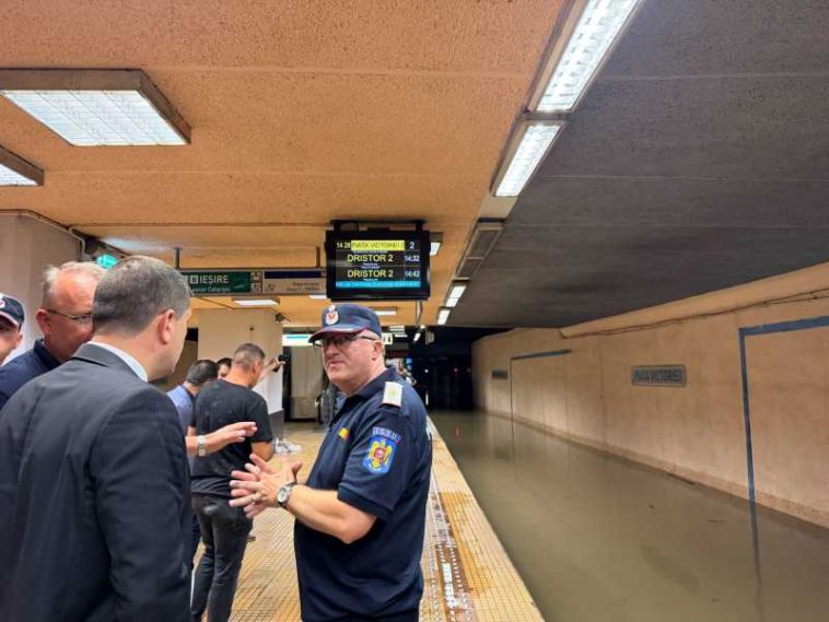Miruță: Apa din stația de metrou Victoriei 2 va fi evacuată în câteva ore; mai sunt circa 7 milioane de litri de scos