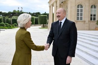 Președinta Comisiei Europene, Ursula Von der Leyen, își începe în Azerbaidjan turneul în Caucazul de Sud